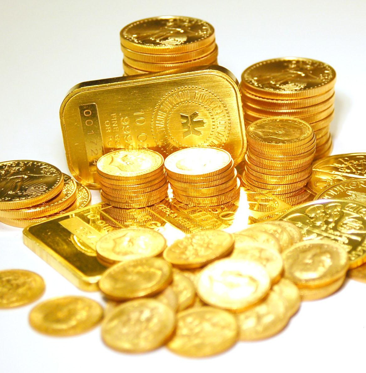 At Bootie's Pawn and Jewelry, we pay cash for gold coins. We pay cash for gold ingots. We are Central Florida's #1 bullion buyer.